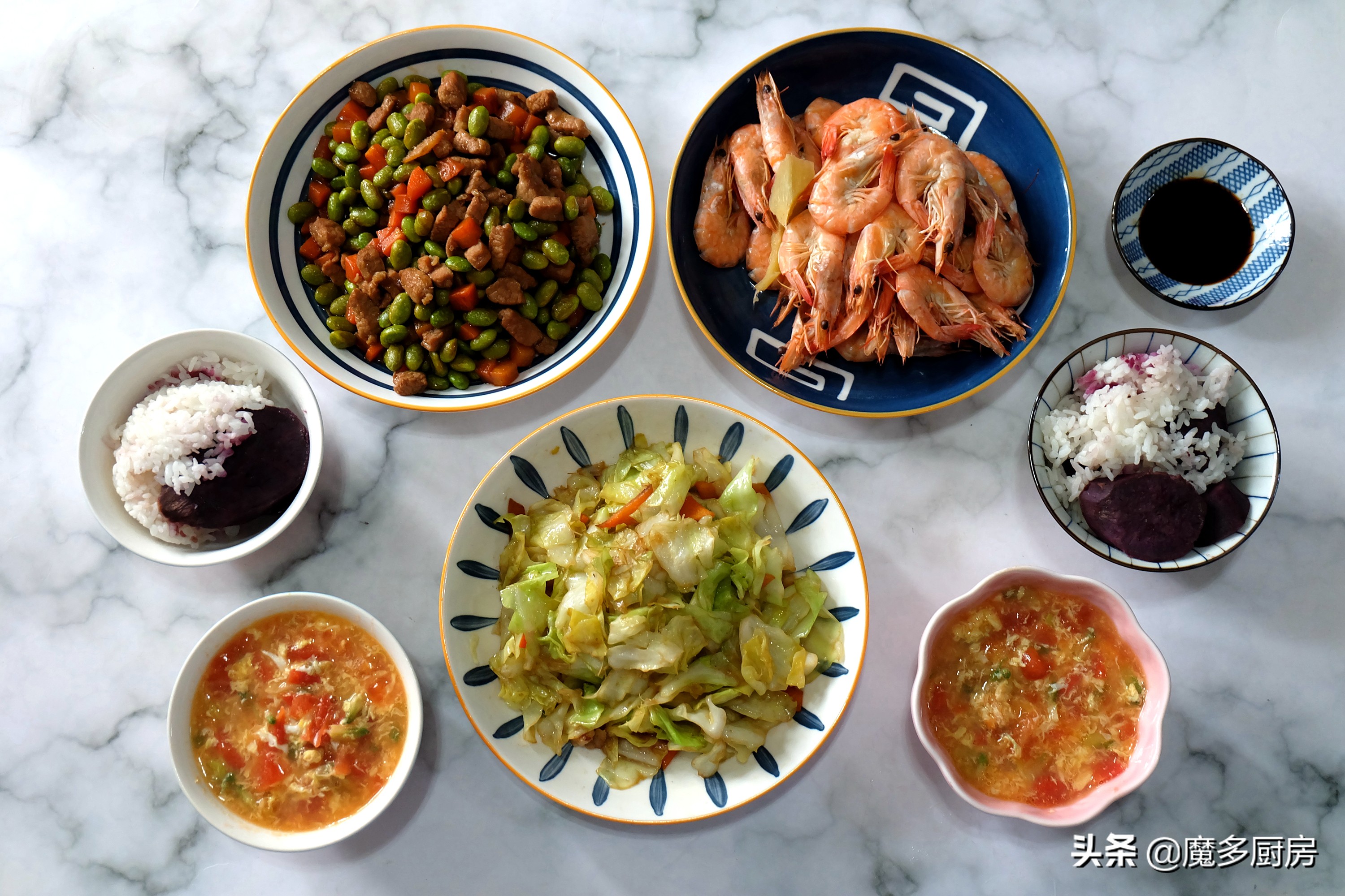 晒晒母女三人的午餐,发朋友圈火了!网友:妈妈真会做饭