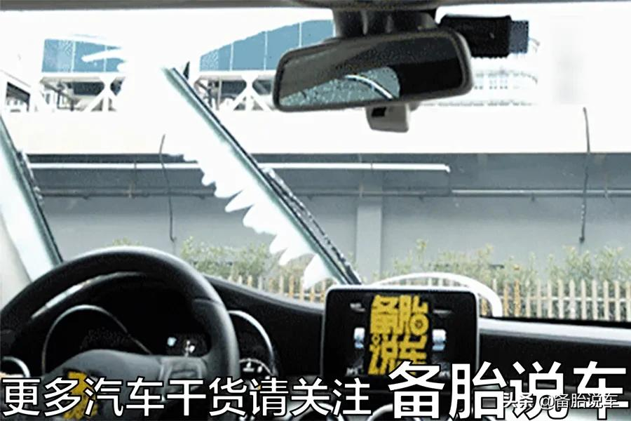 雨刮多久换一次?为什么你的雨刮这么不禁用?