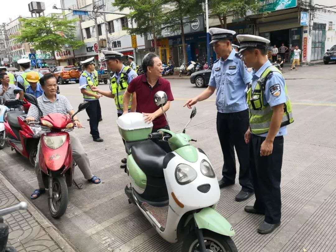 电动车上路要符合4个标准，违规上路要重罚，对照你的不符合哪条
