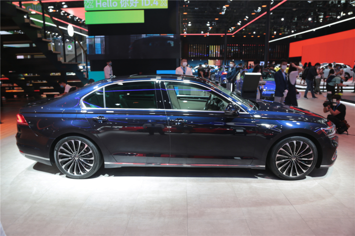 2020广州车展# 大众全新辉昂上市售价34-44.6万元