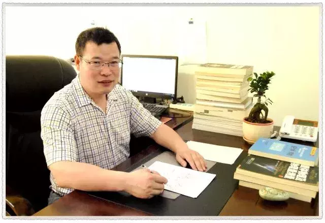 南阳师范学院物理与电子工程学院