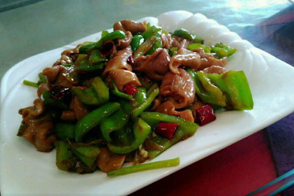 癌症和饮食密切相关，3种“不健康中餐”别胡吃乱吃，管住嘴巴