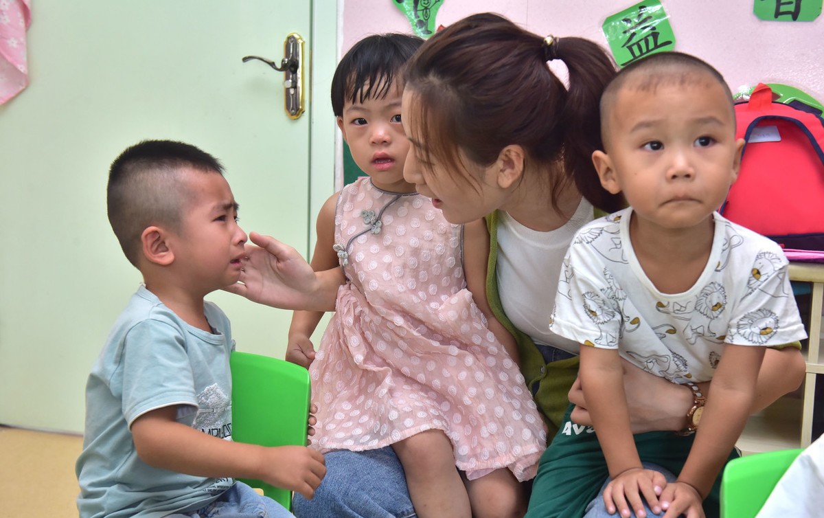 孩子在学校被“霸凌”，打回去会更惨，聪明的父母要教孩子这么做