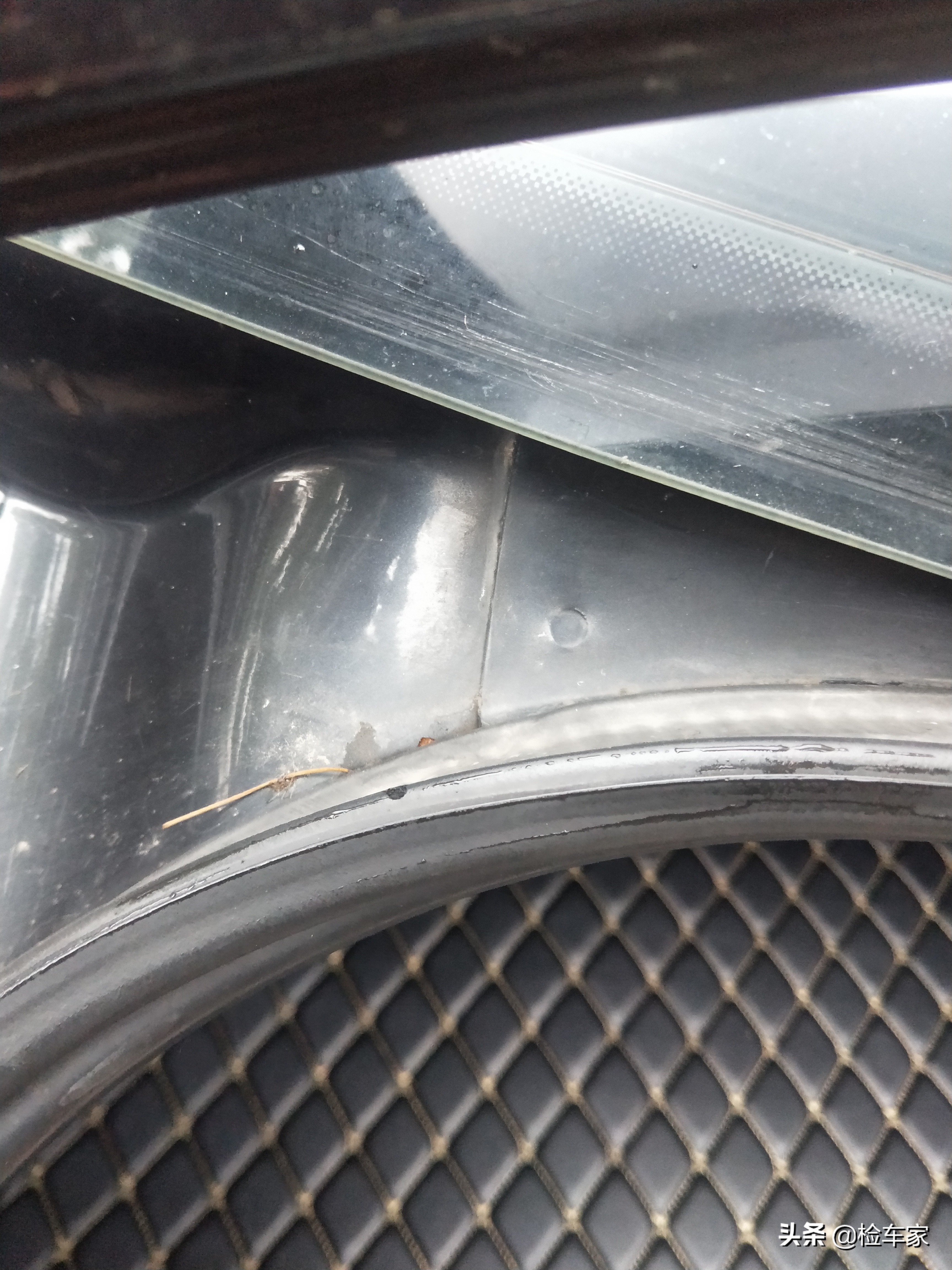 3万买辆气囊炸过的宝来R值不值？网友：带尾翼的大众车惹不起