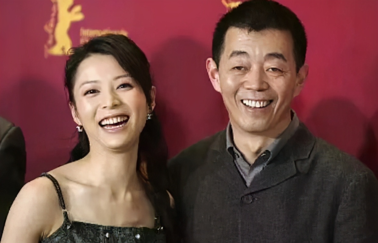 “导演狙击手”张静初的爱恨往事，太复杂了