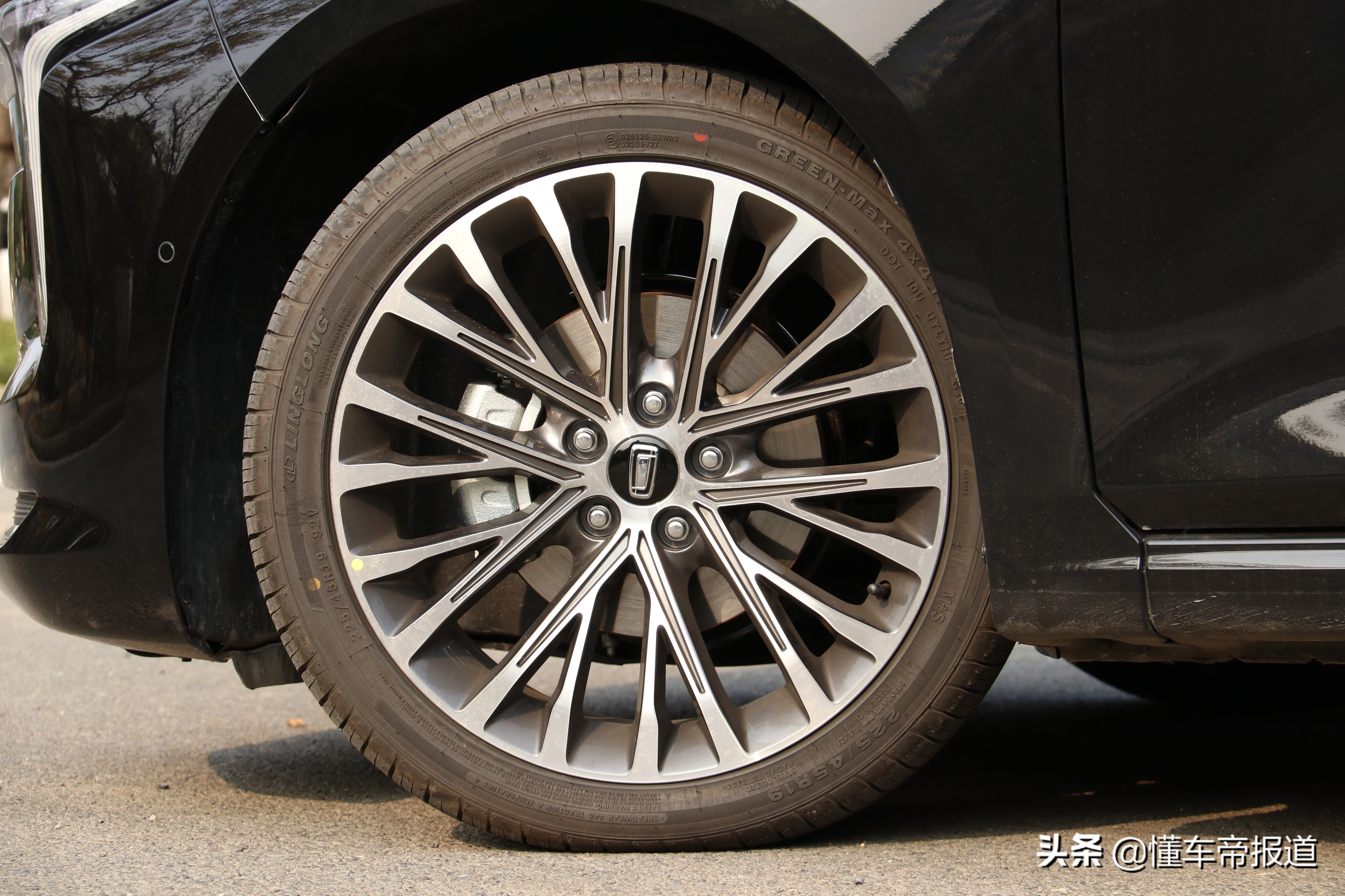 新车 | 自带“爆款”潜质！试驾一代奔腾B70