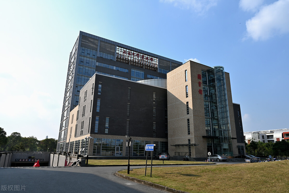 想学中医的孩子，可以选择这两所顶尖的中医药大学