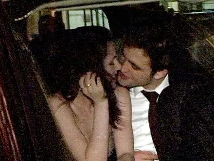 暮光女小K订婚！清纯高中生到姬圈人间扳手的情史起底