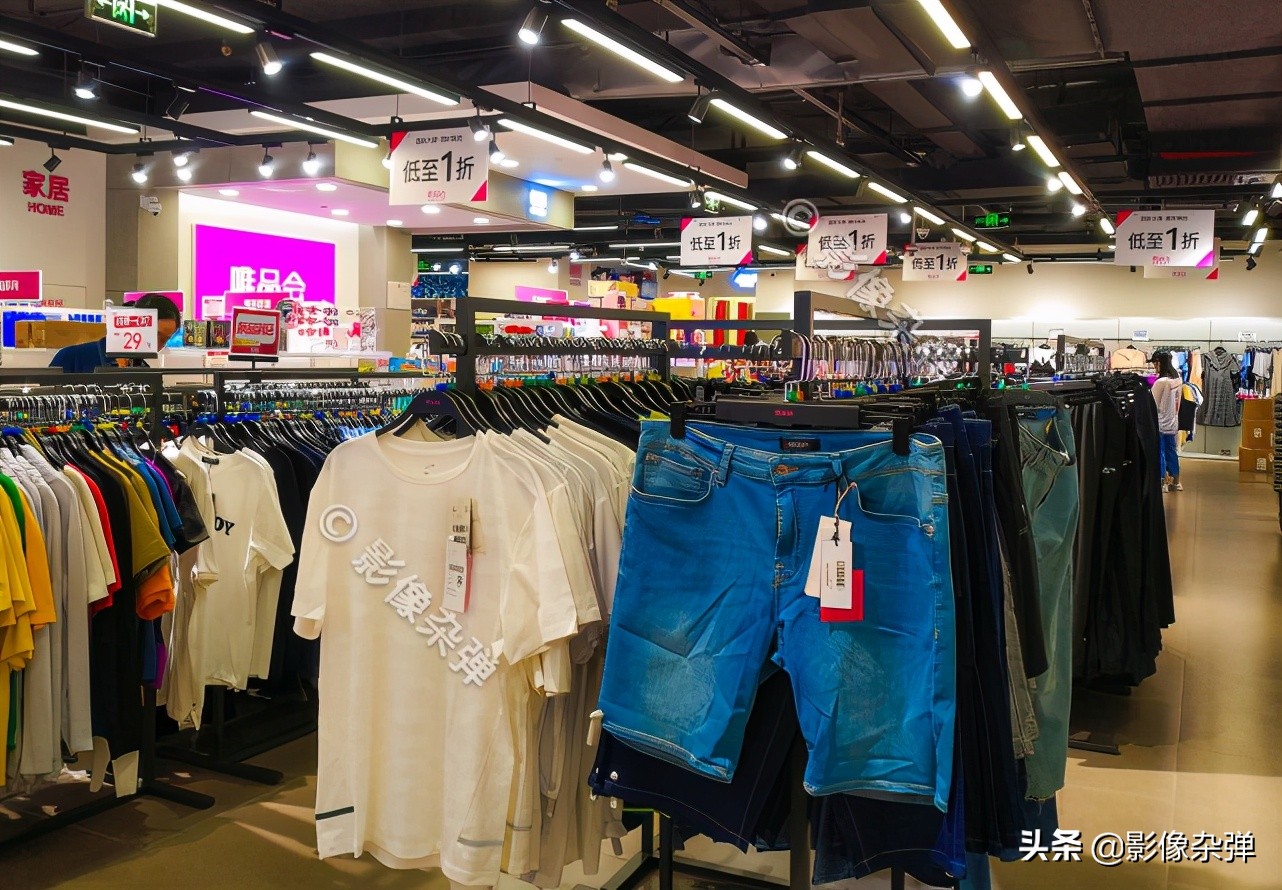 实拍唯品会线下门店，1折的衣服29元的鞋子，也带不动人气