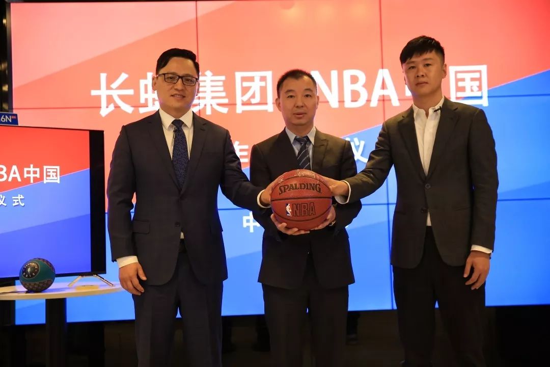 为什么长虹能看小米nba(官宣｜Q6N陪你度过最热血的NBA)