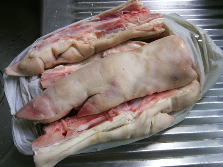 學(xué)習(xí)鹵豬蹄，5種香料要放對，頭香尾香連接，豬蹄軟爛香嫩沒腥味