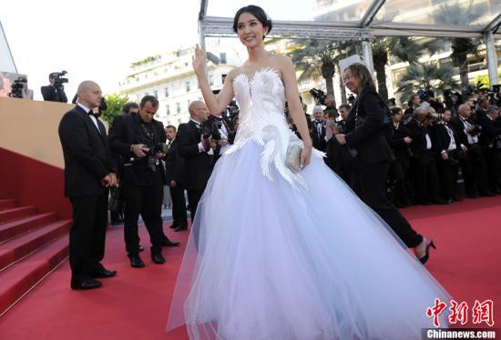 传媒公司美女大boss上位史