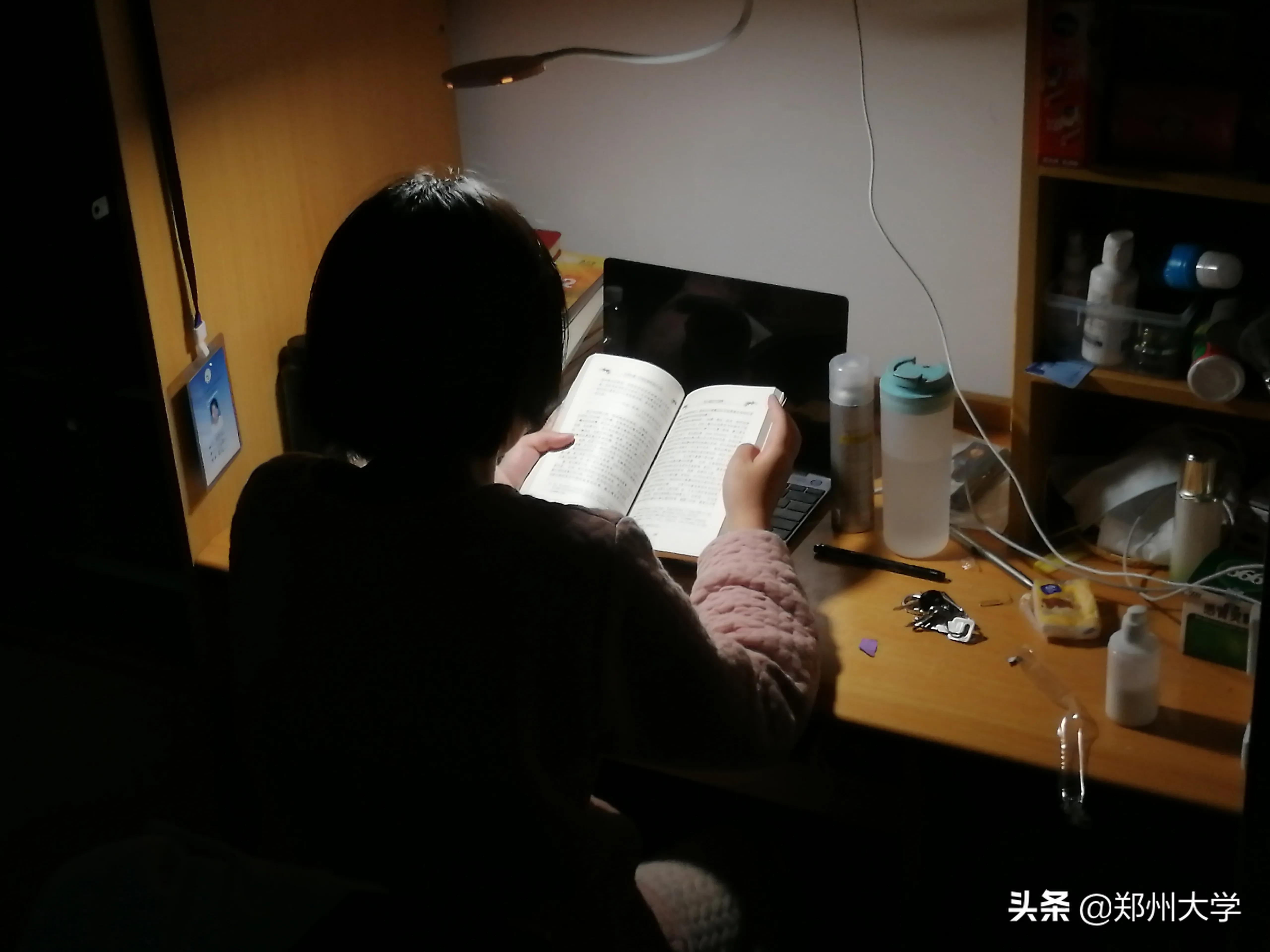 真棒！郑大人在寝室原来可以做这些