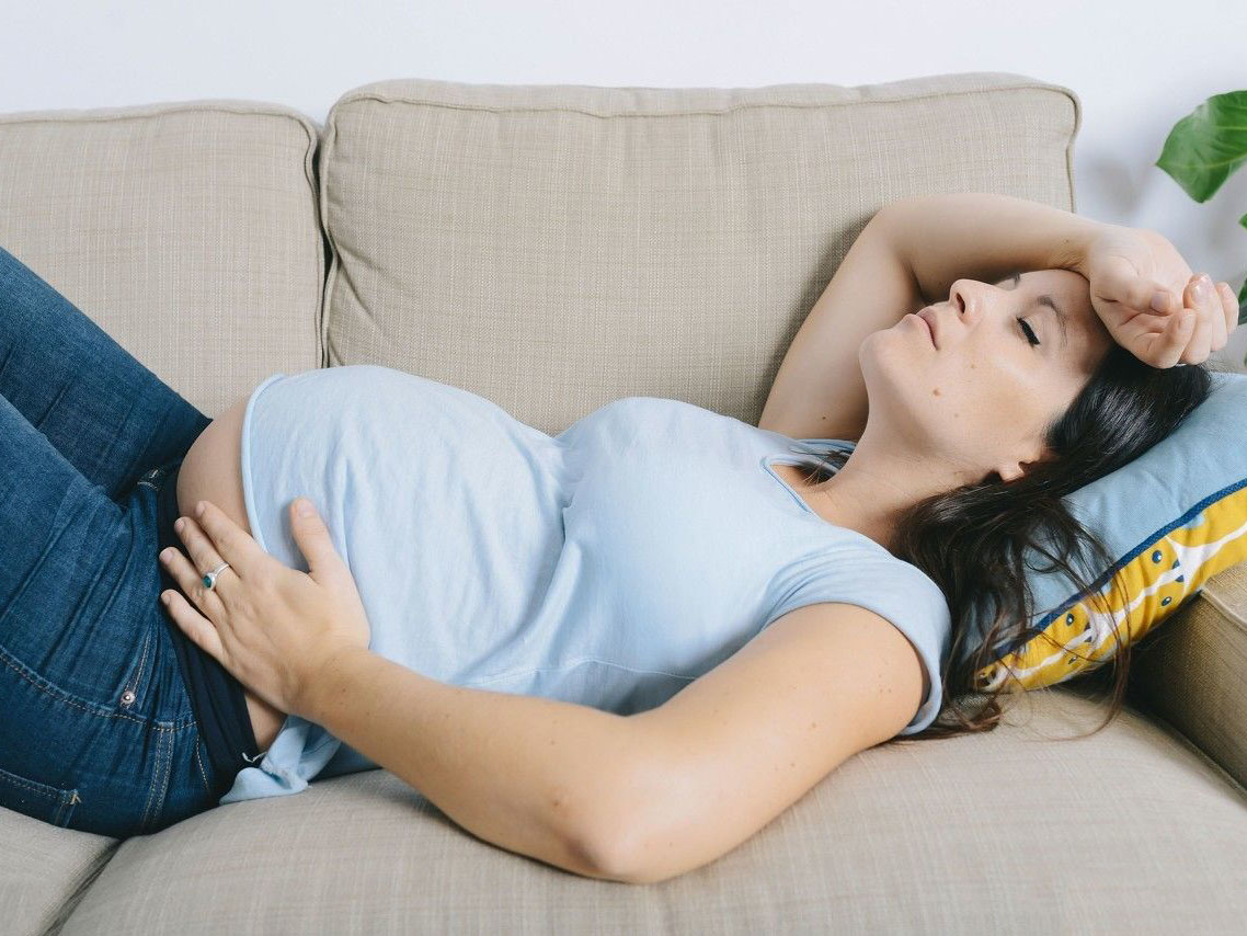 怀孕的时候老是胀气正常吗，有什么好办法可以不胀气呢？