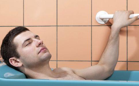 肛门外的小肉球是什么？除了痔疮之外，这4个因素也要重视起来