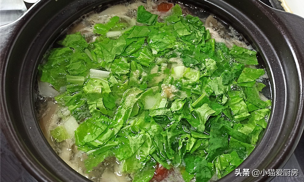 三鲜肉片汤这样做太香了，肉嫩汤鲜，冬天来一碗暖和，做法还简单