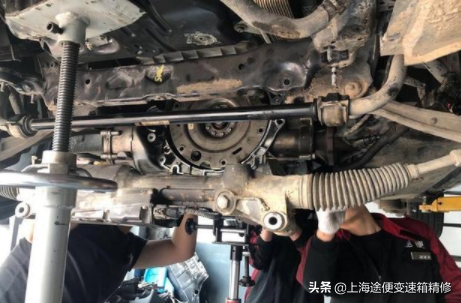 奥迪A7车子刚出保就维修变速箱，顿挫冲击、报变速箱故障折腾人