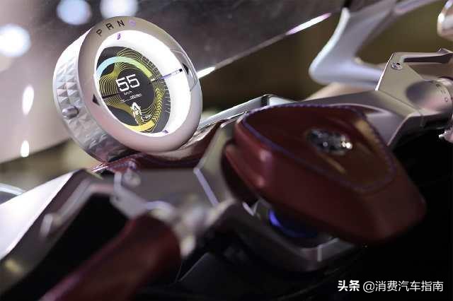 雅马哈四轮摩托惊艳，造型前卫，汽车级混动力，可压弯还有顶棚