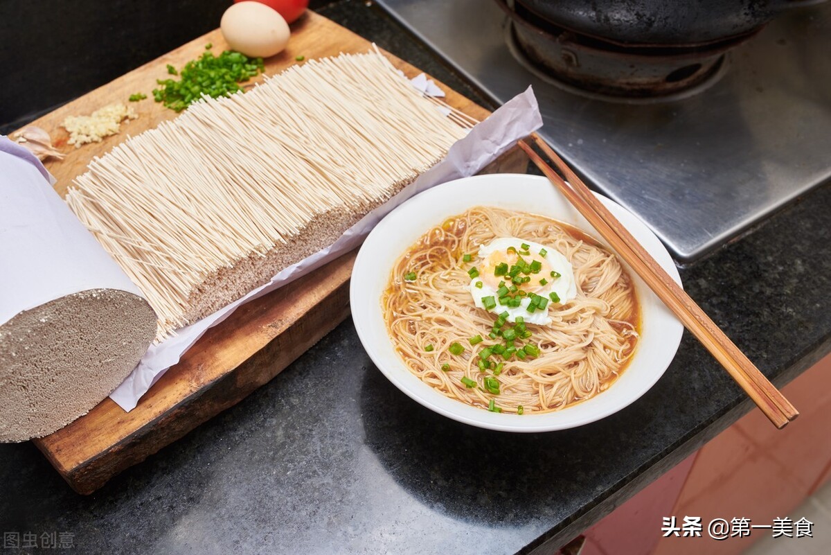 山西十大面食：刀削面、拉面、剔尖等传统美食