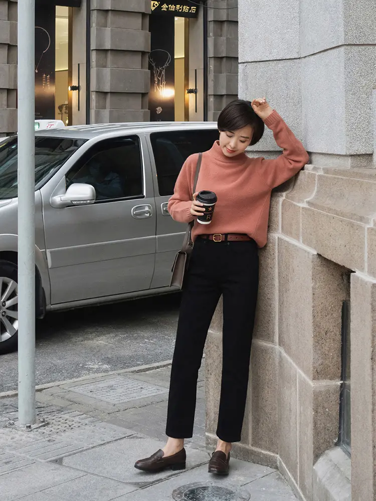 会打扮的女人,懂得"上短下长"穿搭法则,显瘦显高,适合小个子