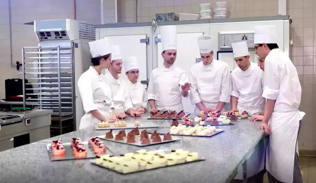 想去法国留学怎么申请学校？国际专业烘焙学校介绍连载2-费航迪