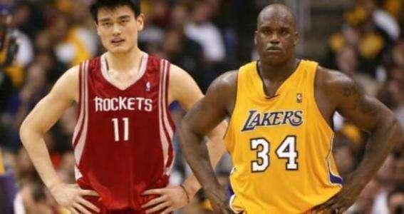 为什么nba球员晚长高(NBA球员们的二次发育！西蒙斯一夏天长5公分，但最夸张的还是姚明)