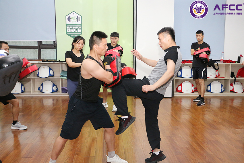 健身教练学校（健身教练学校有哪家比较好呢）