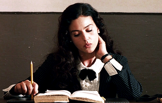 《西西里的美丽传说》：从莫妮卡·贝鲁奇那里学到的10个时尚技巧