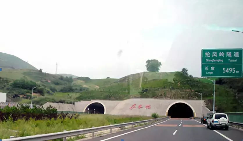 山西所有高速隧道“统一限速”：70公里/小时，涉9个违法代码，严罚！