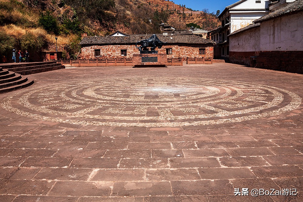 到云南旅游必去的10大古镇，个个都是旅行胜地，你去过几个景点？