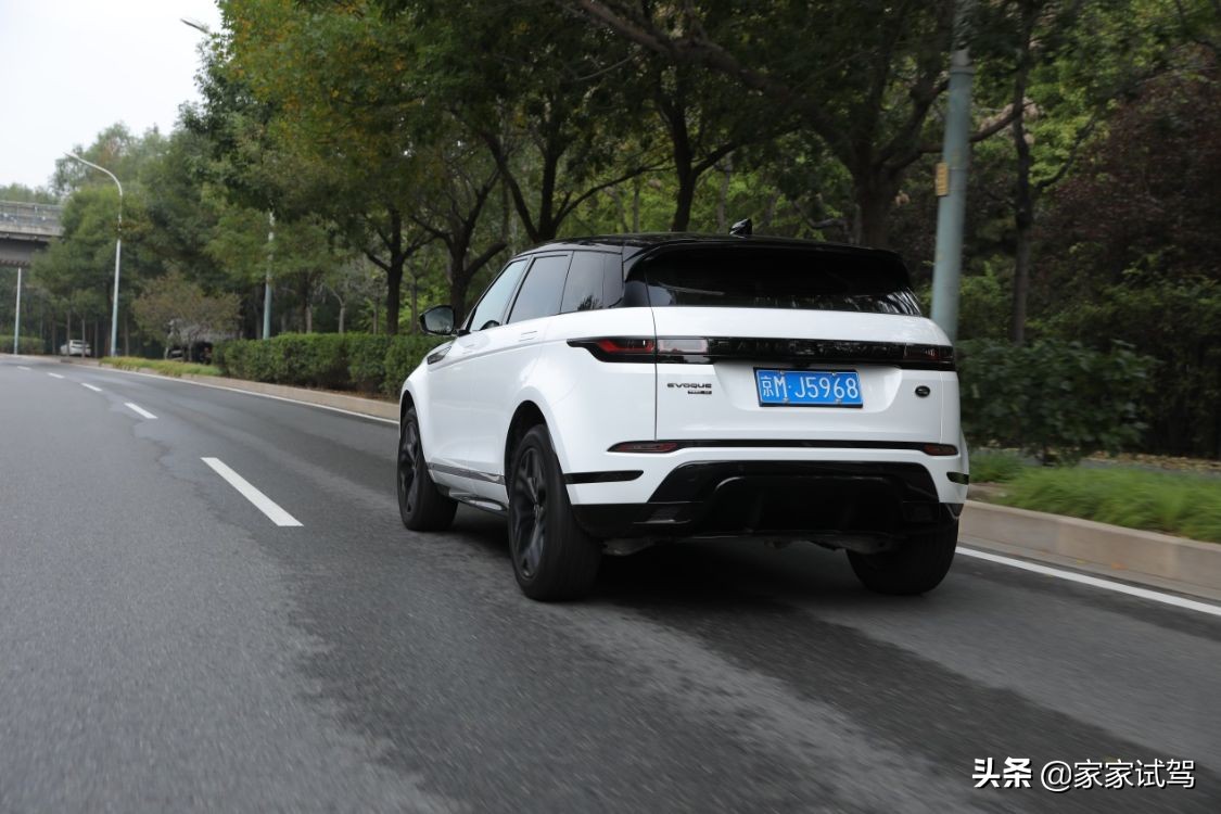 豪华中型SUV格调之选 路虎揽胜极光L亮点解析