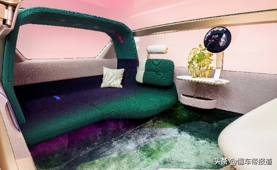 新车 </p><p>　　 汽车回归四个轮子+沙发？MINI新四座概念车发布，车内如客厅