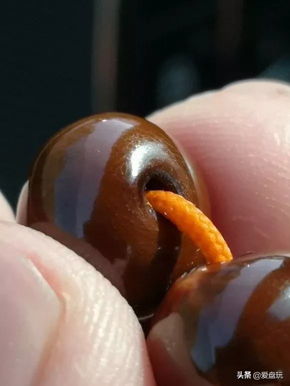 好看又不贵，但拉风！这17种小众手串，你玩过几种