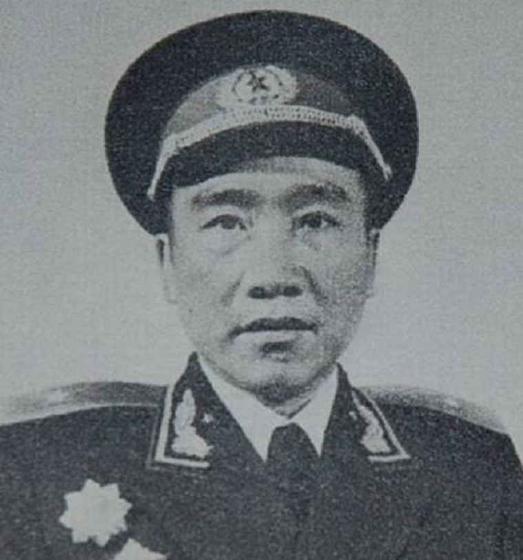 1937年，一乞丐点名见任弼时，任弼时痛哭：我们给你办过追悼会了