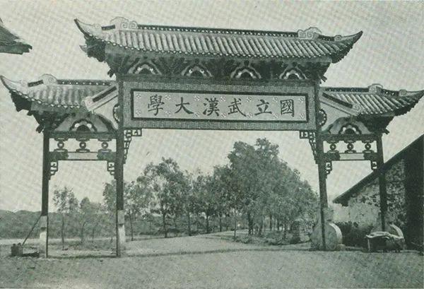 国内大学的门面，越来越不能看了