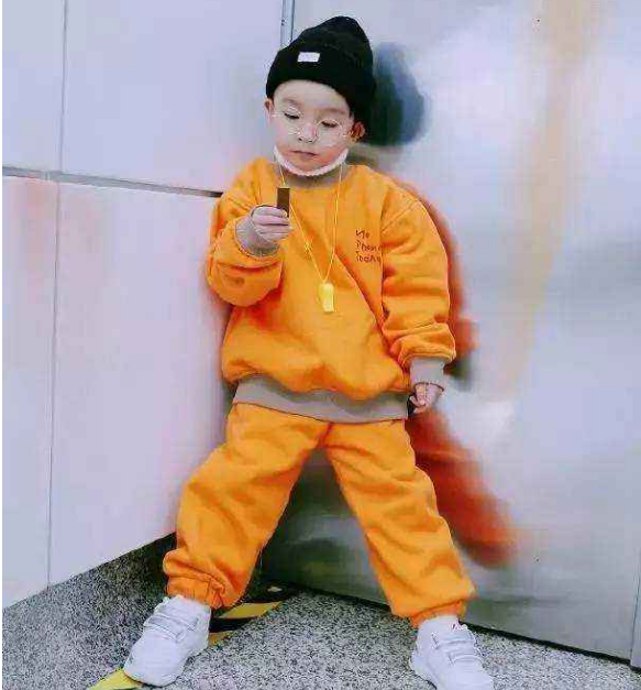 6种颜色代表孩子6种性格，若孩子喜欢第6种，可能内心孤僻阴暗