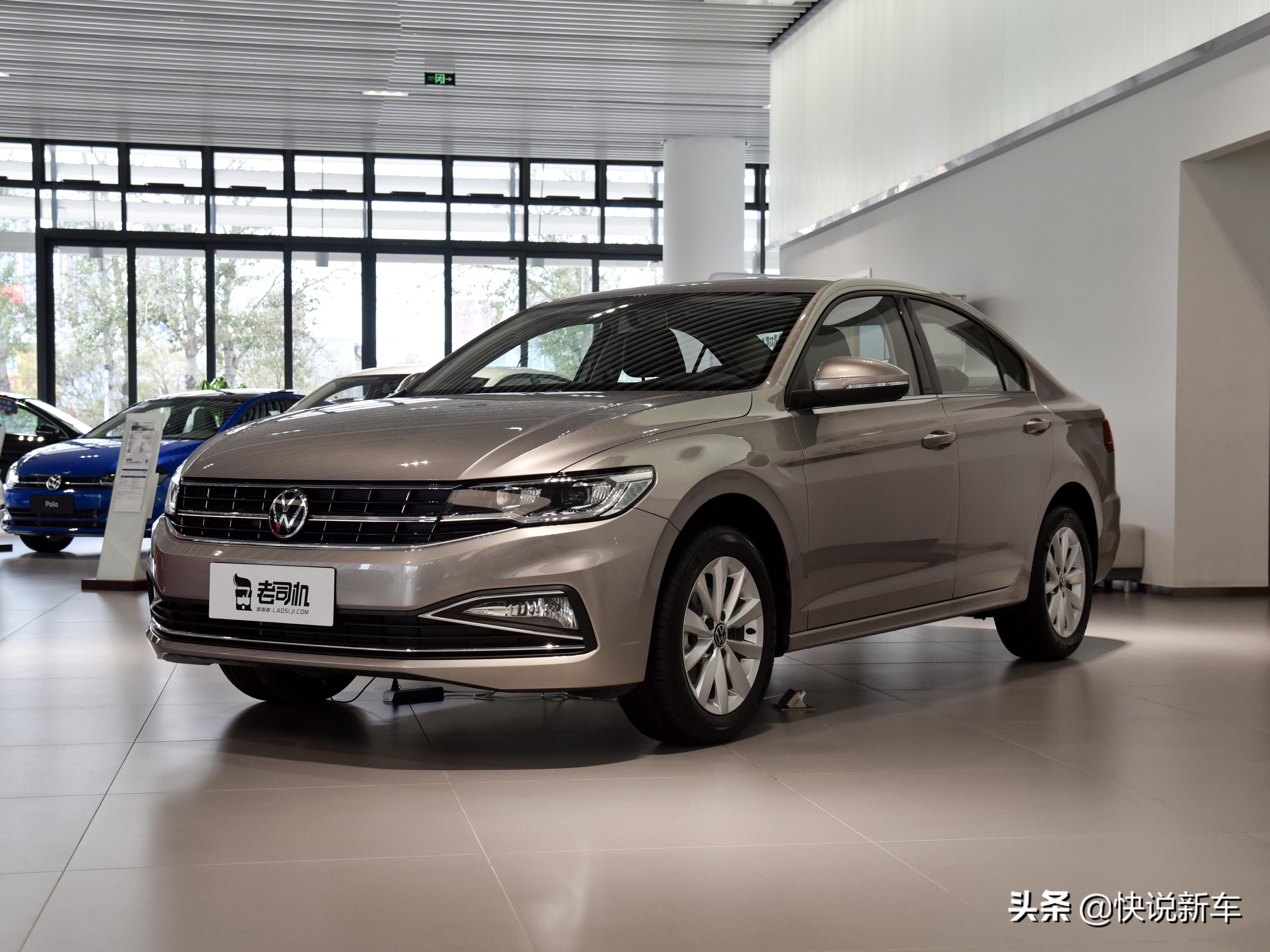 手动自动都有，合资品质不低，大空间三厢，实拍宝来