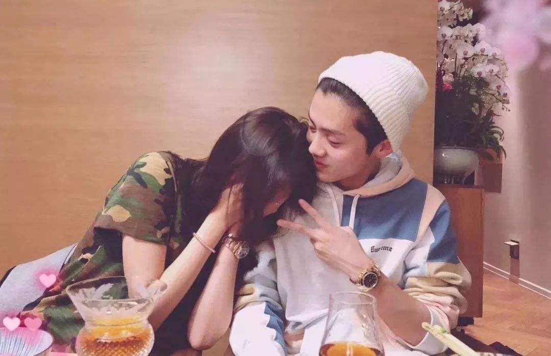 中秋十大名场面：鹿晗关晓彤同台，校草沙溢变谐星，何炅最不容易