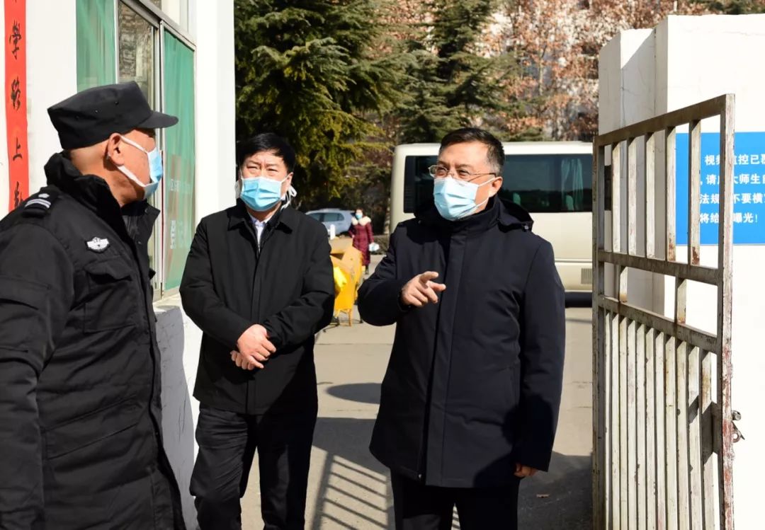 西甲村在哪里看(杨勤荣明察暗访长治市疫情防控工作)