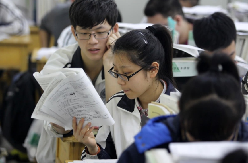 2022考生迎来新规，将增加身份限制，三类学生无缘高考