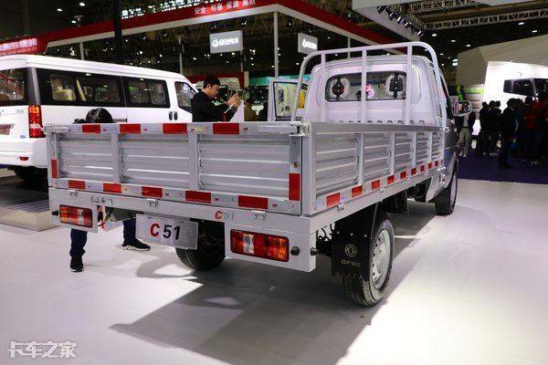 售价4.59万起，实拍国六东风小康C51微卡