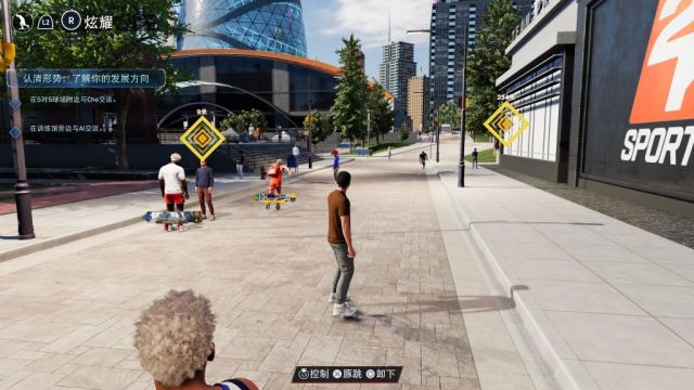 为什么玩nba2k按d切后(《NBA2K22》PS5版本评测：自由的篮球之城 合格的系列续作)