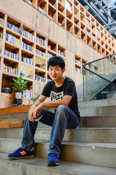 “卖”PPT给书记，90后“零成本”创业，1天赚3万，如今估值1个亿！