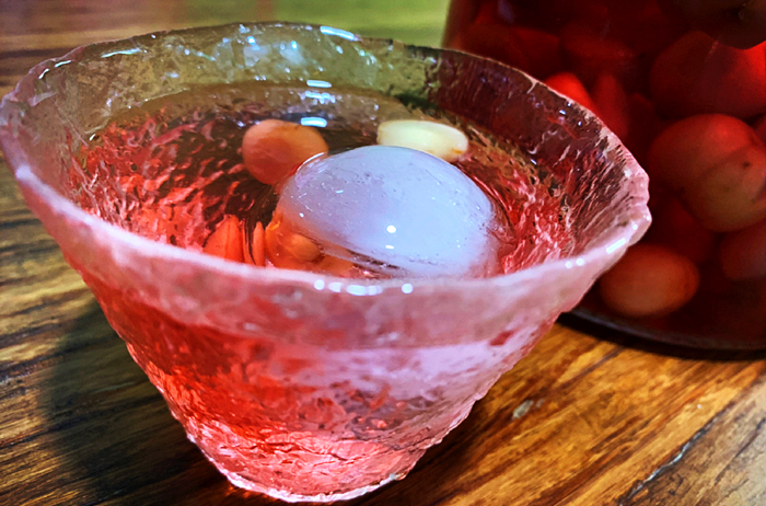 樱桃泡酒的功效与作用（樱桃泡酒需要加冰糖吗）