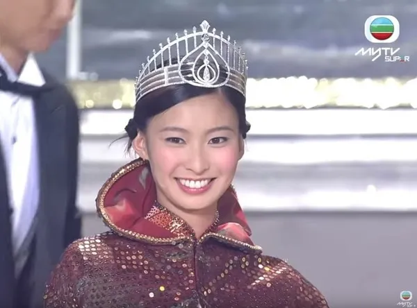 从前的港姐是贫家女孩的青云路,现在的港姐为何多是富家女……
