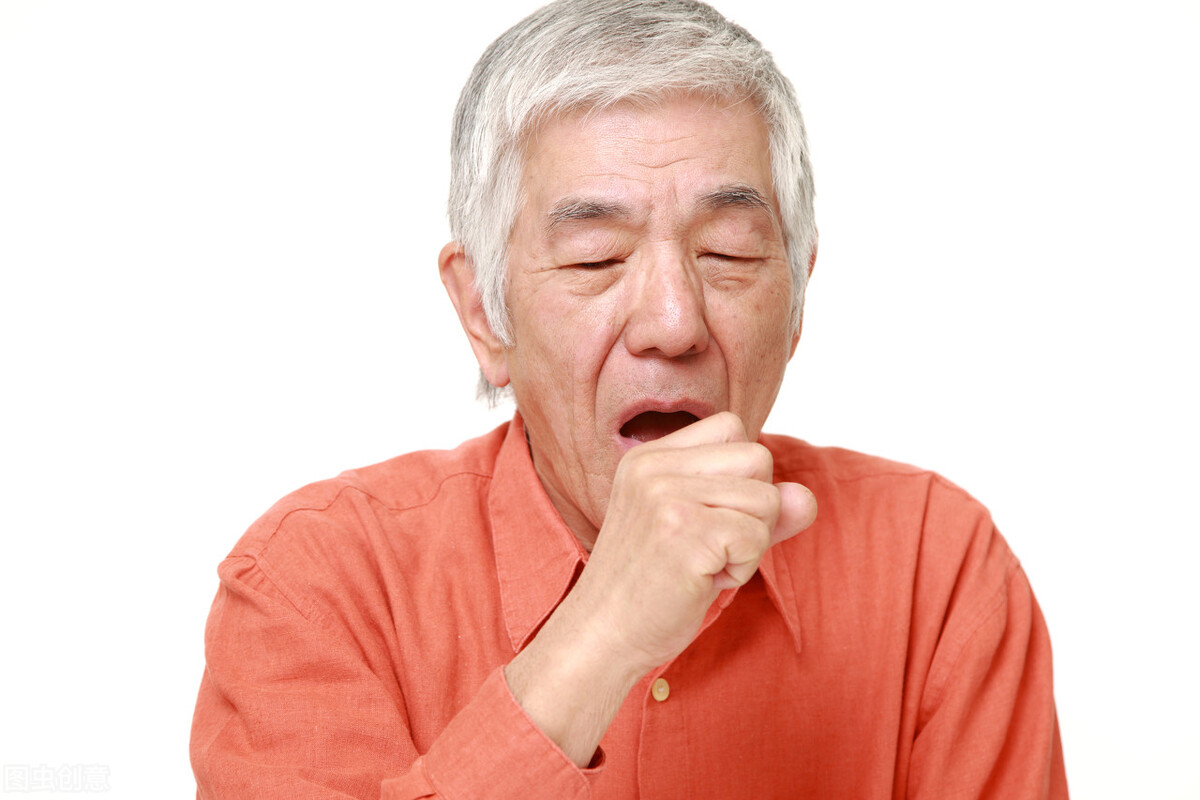 药不能乱吃！七旬男子盲目服“头孢”，延误治疗后直呼后悔