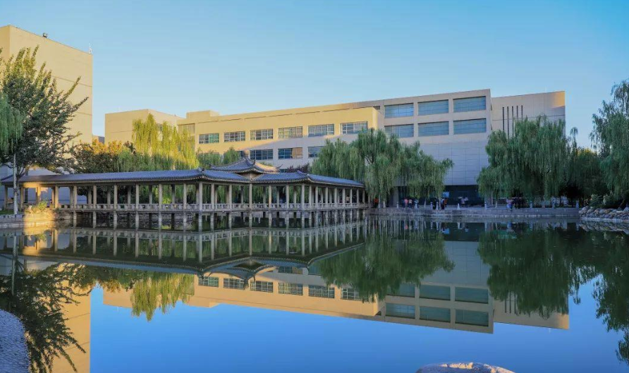 西安“改名”很成功的大学，曾因校名被忽视，但如今备受欢迎