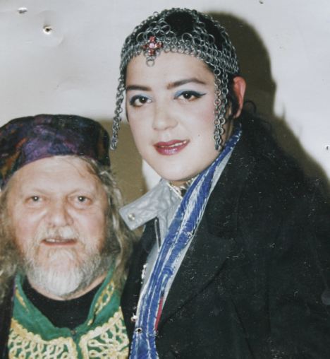 狗血！英国风流侯爵后宫74妻，死后巨额遗产只给原配和娃