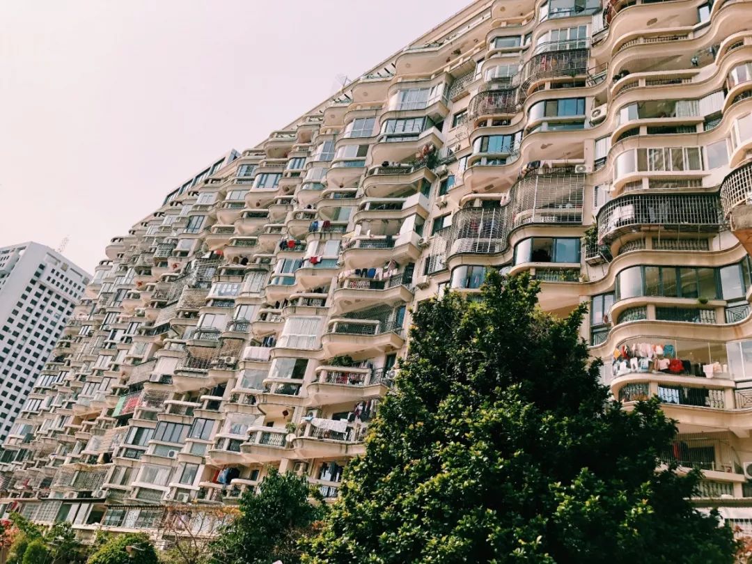 老破小一平10万+！我们走遍厦门18所名校，为你曝光最贵学区房！