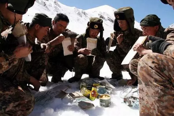 军用野战食品和压缩干粮